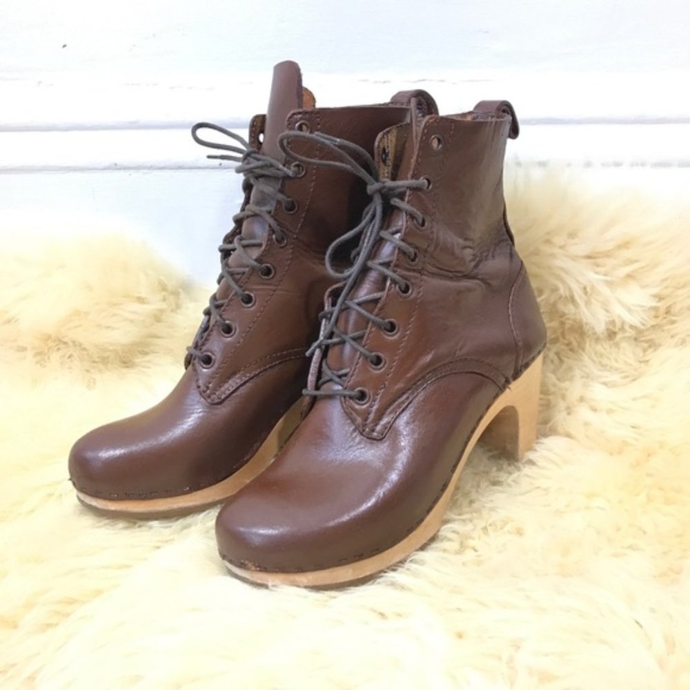 Swedish Hasbeens Brown Leather Lace-Up Platform Clog Boots with Tan Wood Soles - Picture 2 of 16